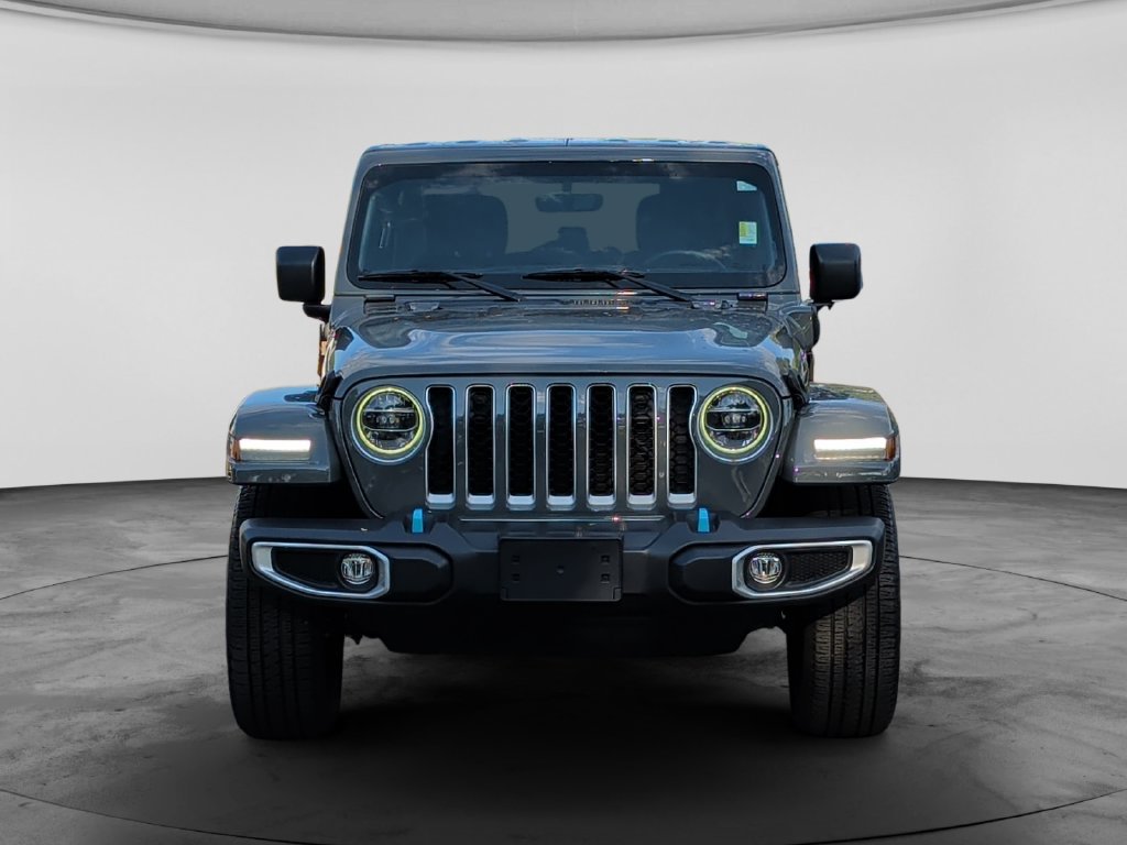 Used 2022 Jeep Wrangler Unlimited Sahara w/ Cold Weather Group AWD/4WD image 2