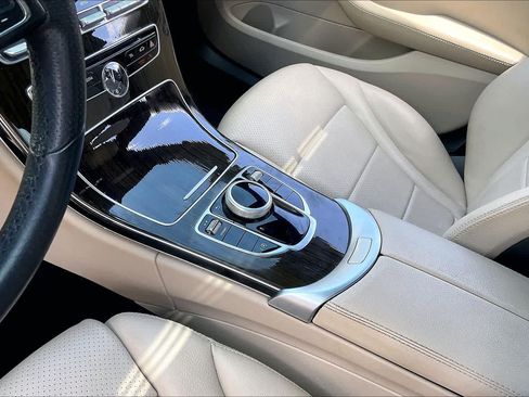 Used 2018 Mercedes-Benz C 300 Sedan image 14