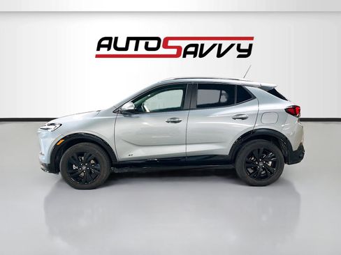 Used 2025 Buick Encore GX Sport Touring AWD/4WD image 4
