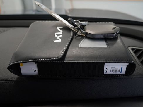 Used 2023 Kia Telluride S w/ S Sunroof Package image 39