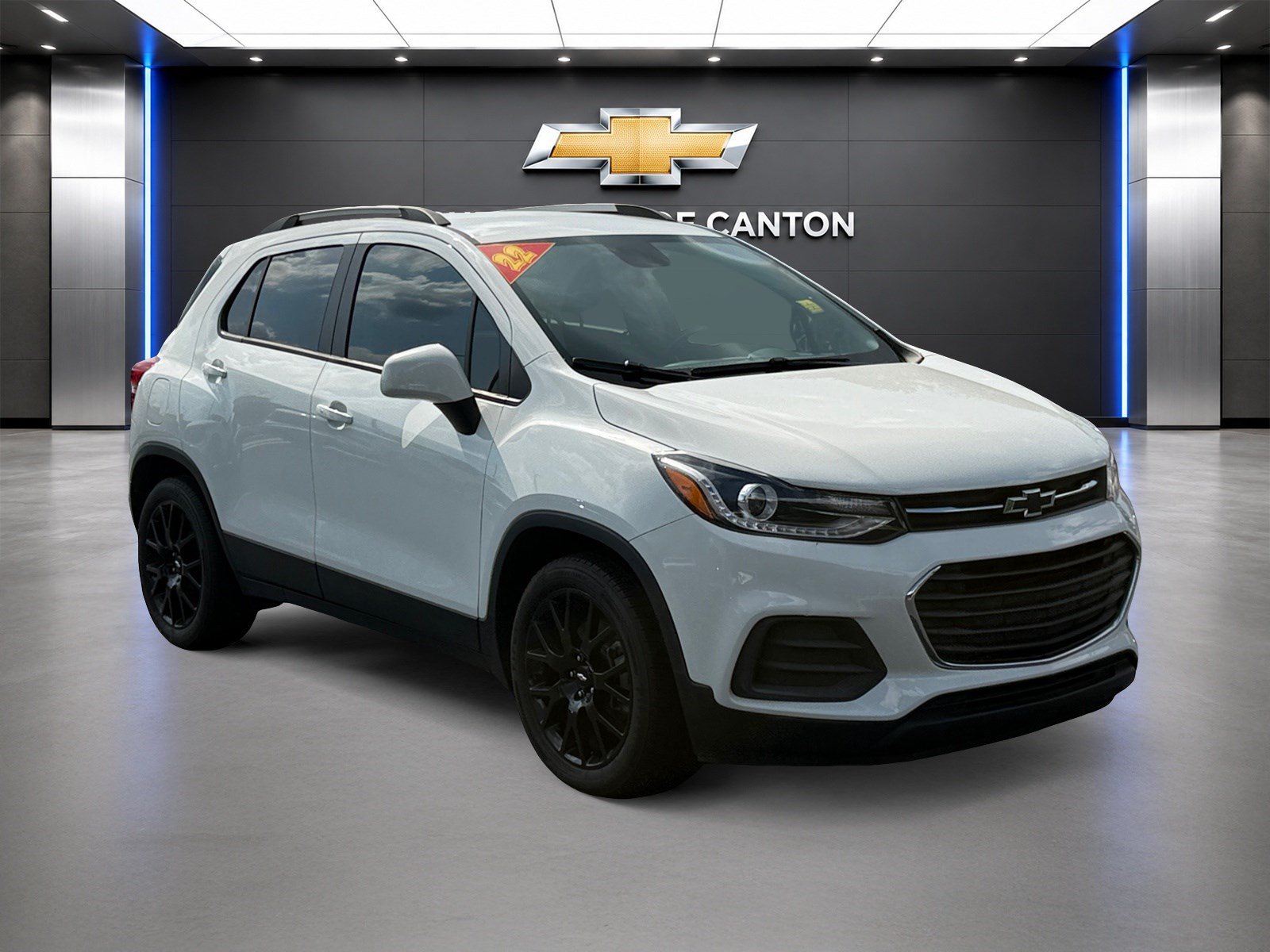 Used 2022 Chevrolet Trax LT w/ Sport Edition FWD image 3
