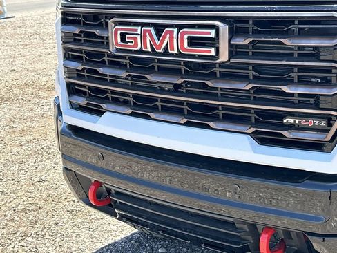 New 2026 GMC Sierra 2500 AT4X AWD/4WD image 31
