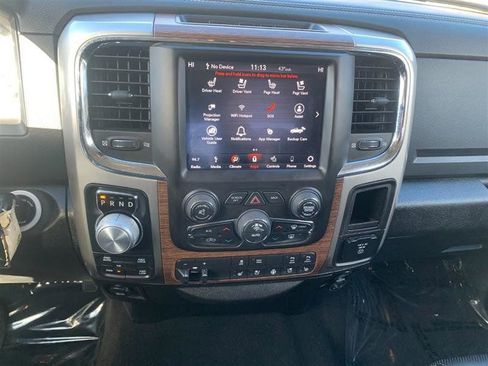 Used 2018 RAM 1500 Laramie image 22