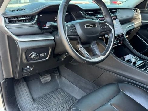 Used 2021 Jeep Grand Cherokee L Limited RWD image 12
