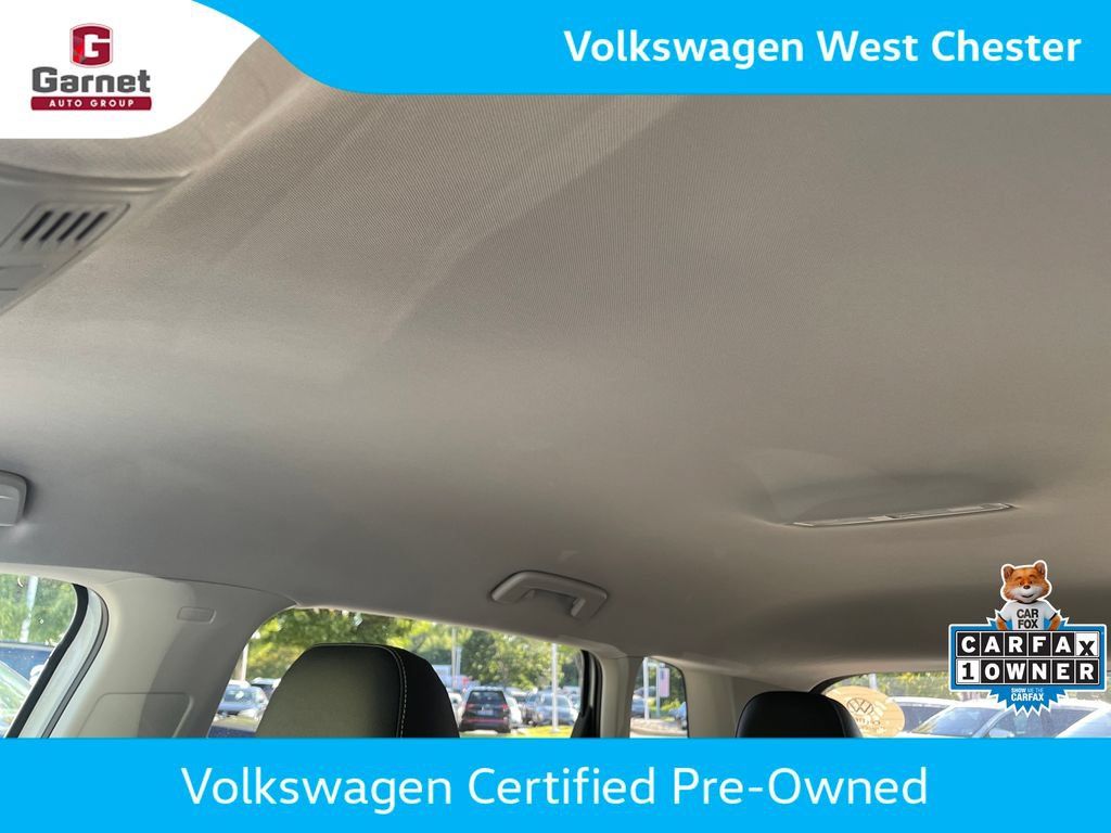 Certified 2025 Volkswagen Taos SE AWD/4WD image 26