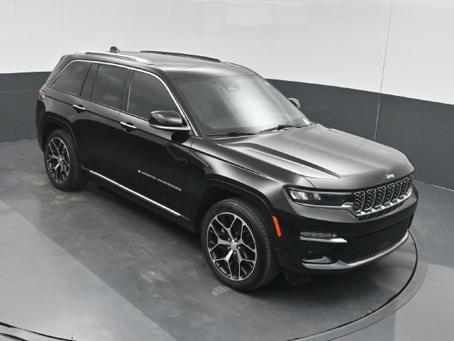 Used 2022 Jeep Grand Cherokee Summit AWD/4WD image 45