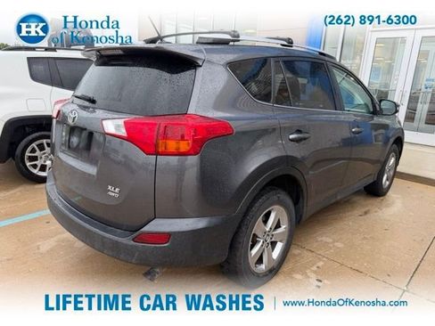 Used 2015 Toyota RAV4 XLE AWD/4WD image 2