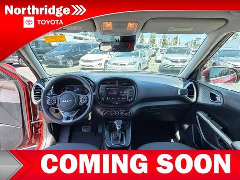 Used 2022 Kia Soul LX w/ Technology Package FWD image 7