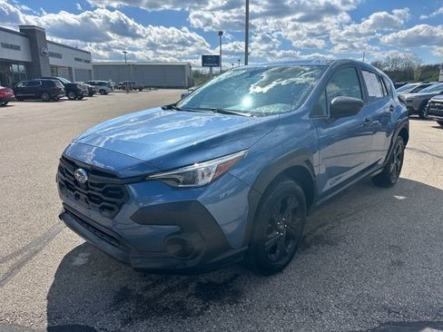 Used 2024 Subaru Crosstrek 2.0i image 3