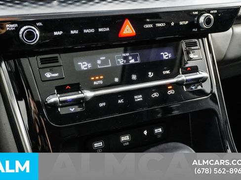 Used 2022 Kia Carnival SX Prestige image 40