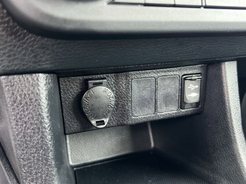 Used 2016 Toyota Corolla S image 31