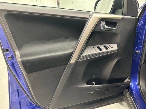 Used 2015 Toyota RAV4 XLE image 8