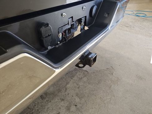 Used 2025 Chevrolet Silverado 1500 LT AWD/4WD image 31