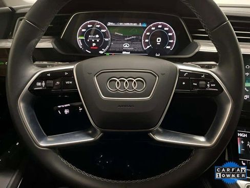 Used 2023 Audi e-tron Premium Plus image 39