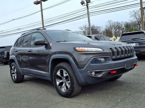 Used 2014 Jeep Cherokee Trailhawk w/ Technology Group AWD/4WD image 1