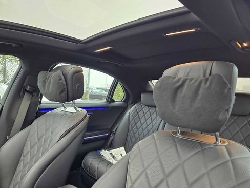 Used 2024 Mercedes-Benz S 580e 4MATIC Sedan image 23