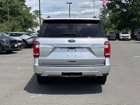 Used 2018 Ford Expedition Max XLT w/ Equipment Group 202A AWD/4WD image 3
