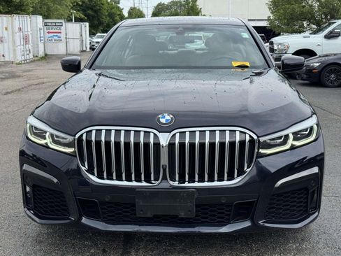 Used 2021 BMW 750i xDrive w/ M Sport Package AWD/4WD image 2