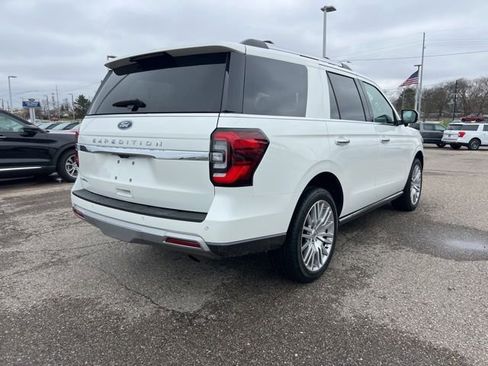 Certified 2023 Ford Expedition Limited image 4