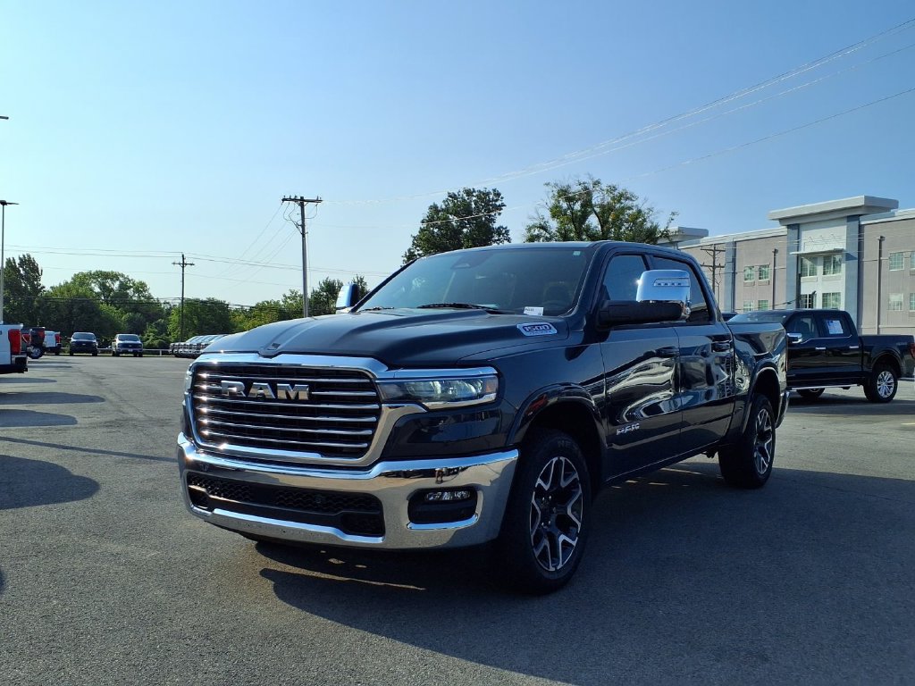 Used 2026 RAM 1500 Laramie AWD/4WD image 19