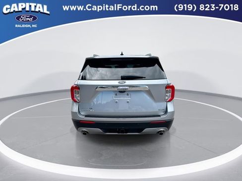 Certified 2022 Ford Explorer Limited w/ Hybrid Equipment Group 310A image 7