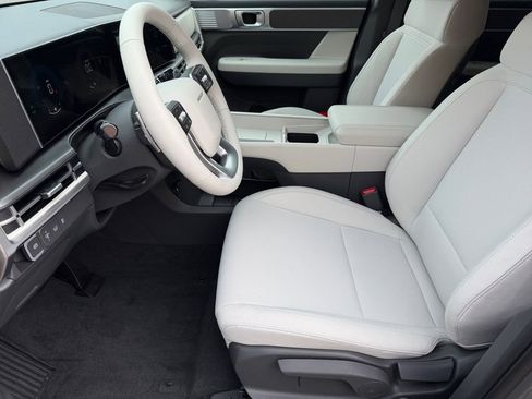 New 2026 Hyundai Santa Fe SE FWD image 10