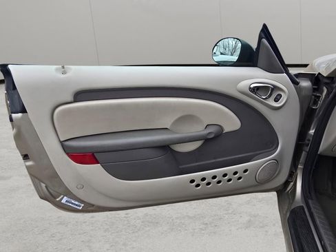 Used 2005 Chrysler PT Cruiser GT image 24