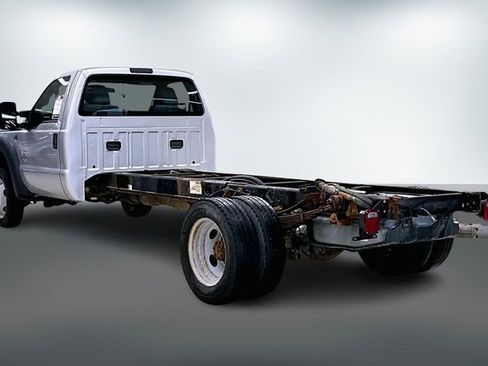 Used 2015 Ford F550 4x4 Regular Cab Super Duty image 5