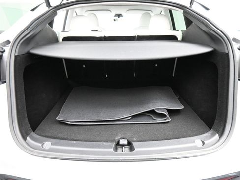 Used 2023 Tesla Model Y Long Range image 16