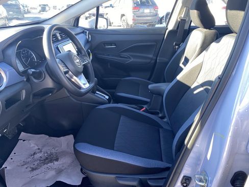 New 2025 Nissan Versa SV image 4