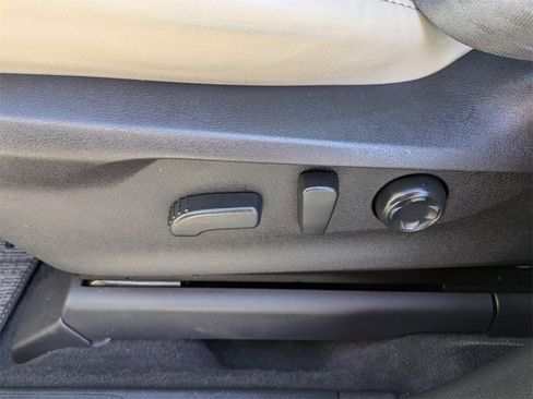 Used 2024 Subaru Ascent Limited w/ Technology Package image 24