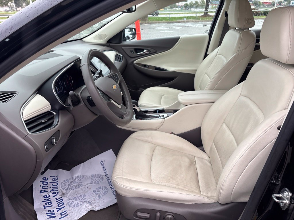Used 2024 Chevrolet Malibu LT FWD image 33