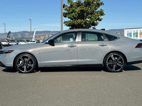 Certified 2025 Honda Accord Sport image 7