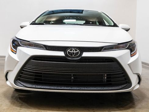 New 2026 Toyota Corolla LE image 2
