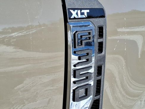 New 2026 Ford F350 XLT w/ 360-Degree Camera Package image 13