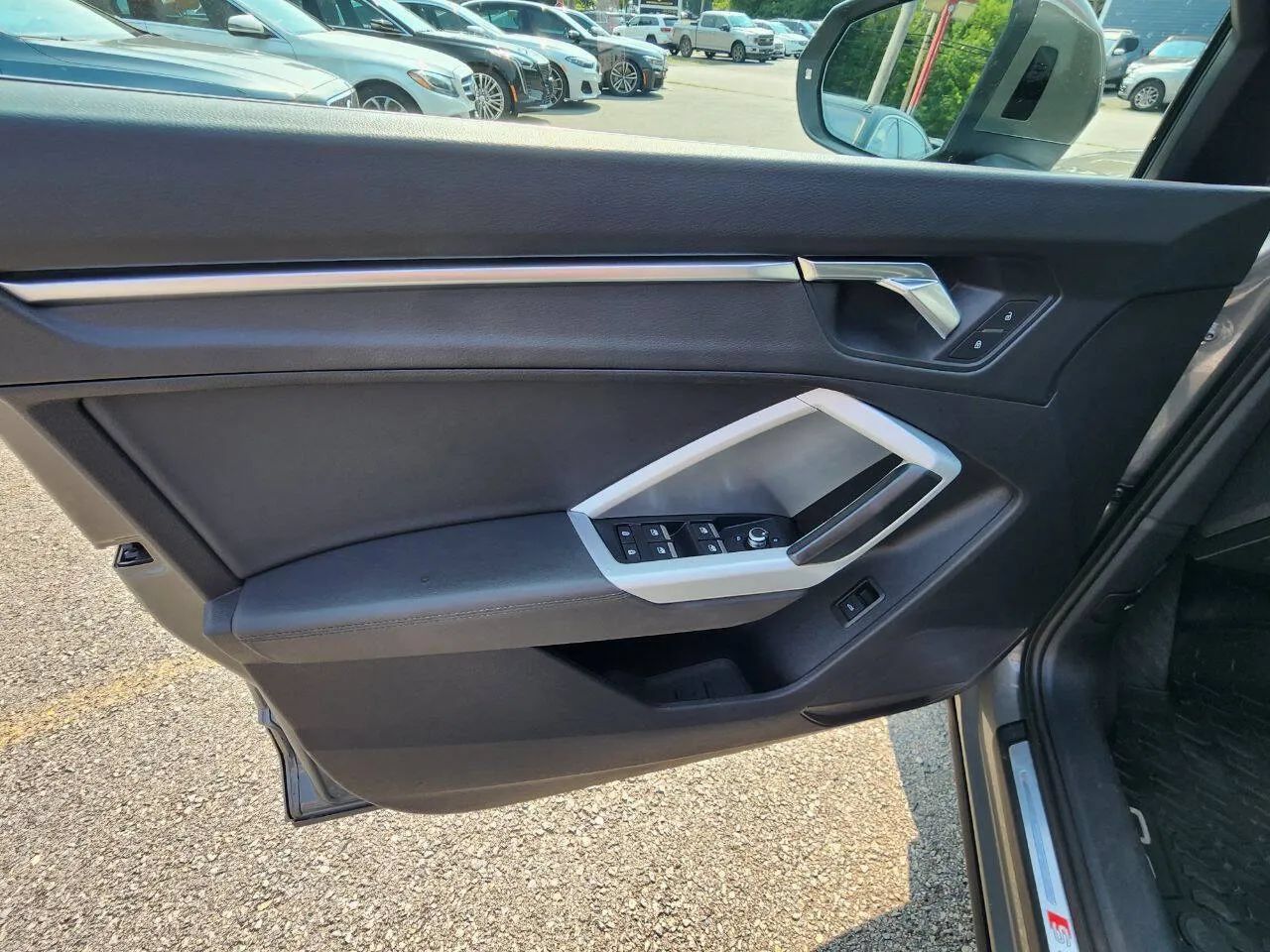 Used 2021 Audi Q3 2.0T Premium w/ Convenience Package AWD/4WD image 10
