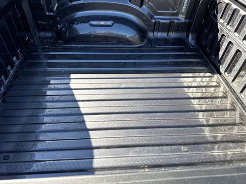 Used 2025 RAM 1500 Laramie w/ Sport Appearance Package image 33