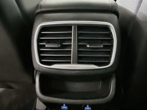 Used 2020 Hyundai Santa Fe SEL w/ Convenience Package FWD image 30