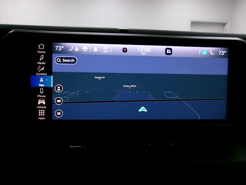 Used 2024 Jeep Gladiator Mojave w/ Technology Group image 6