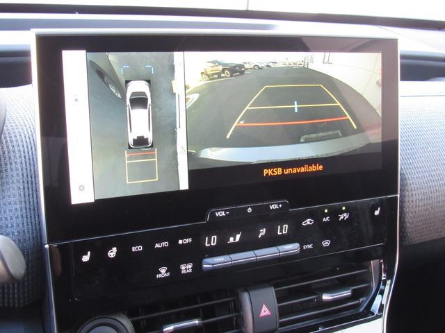 Used 2023 Subaru Solterra AWD image 32