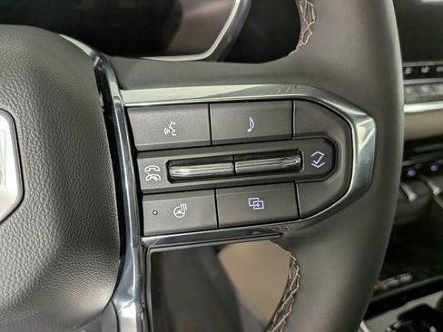 New 2026 GMC Canyon Denali image 19