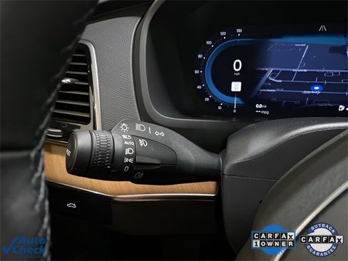 Used 2025 Volvo XC90 B6 Plus image 34
