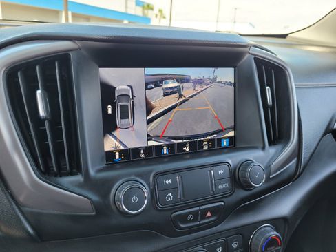 Used 2022 GMC Terrain AT4 w/ Tech Package image 17