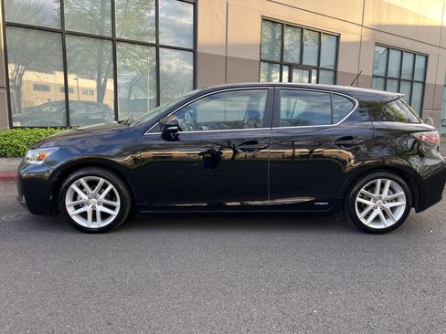 Used 2013 Lexus CT 200h w/ Seat Comfort Pkg image 6