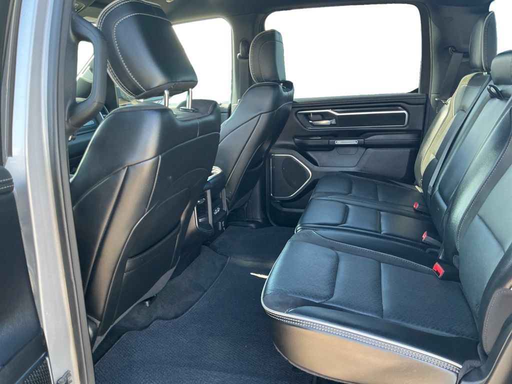Used 2024 RAM 1500 Laramie AWD/4WD image 23