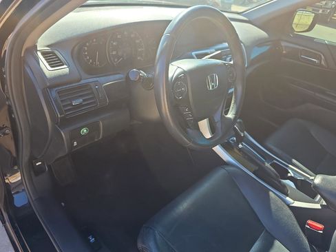 Used 2014 Honda Accord Sport image 10