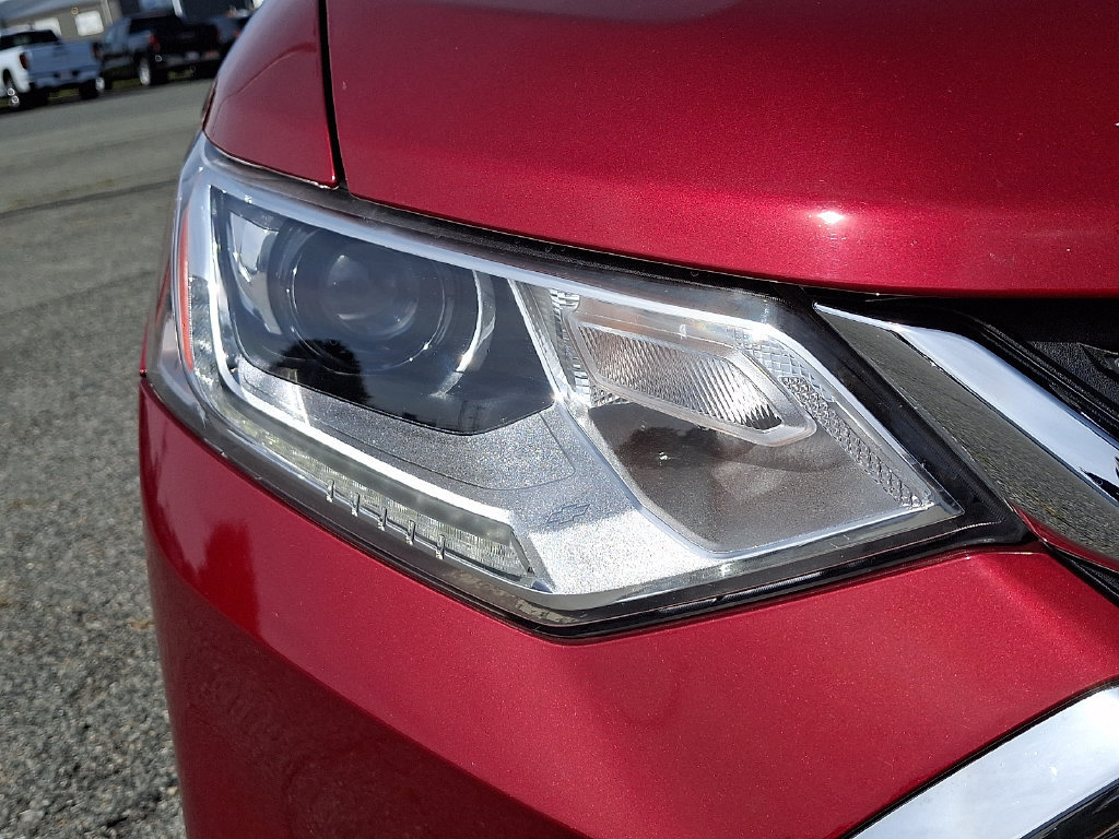 Used 2020 Chevrolet Traverse LT FWD image 9