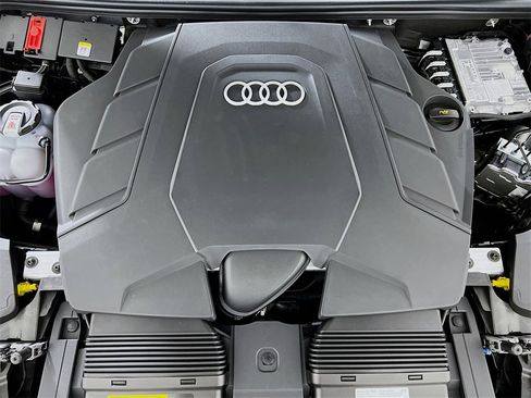 New 2026 Audi Q8 Prestige image 30