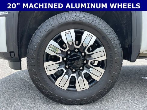 Used 2024 GMC Sierra 2500 Denali w/ Denali Reserve Package AWD/4WD image 8