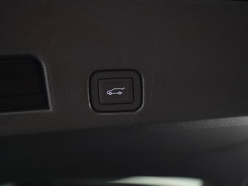 Used 2026 Buick Enclave Sport Touring w/ Power Package AWD/4WD image 19